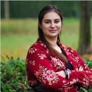 Laureata in Lingue e Letterature Straniere offre lezioni o ripetizioni in inglese, russo, spagnolo online oppure nell'area di Brescia